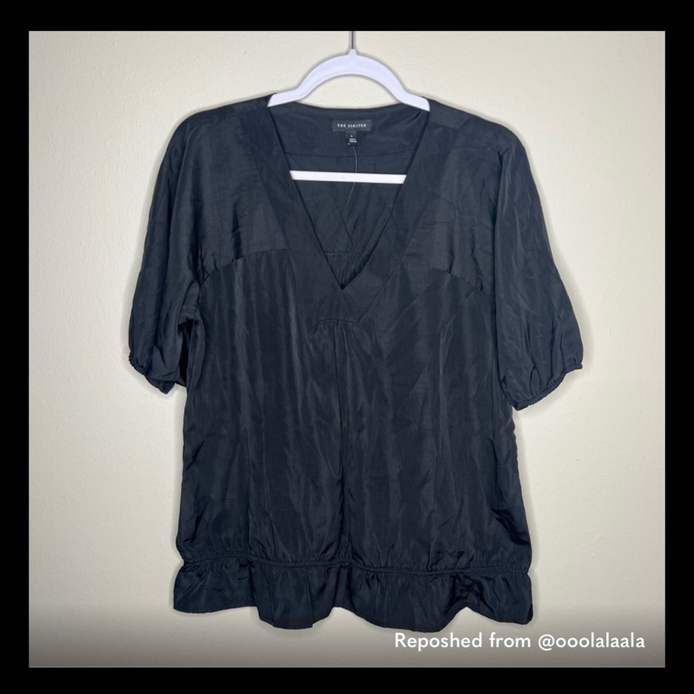 The Limited Black V-Neck Short Puff Sleeve Blouse